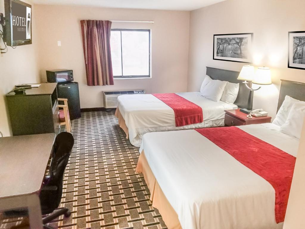 Double Room with Two Double Beds – Non-Smoking