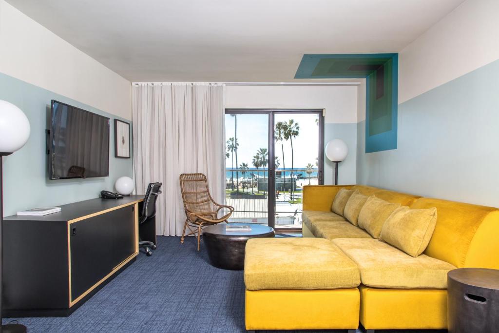 King Suite with Ocean View
