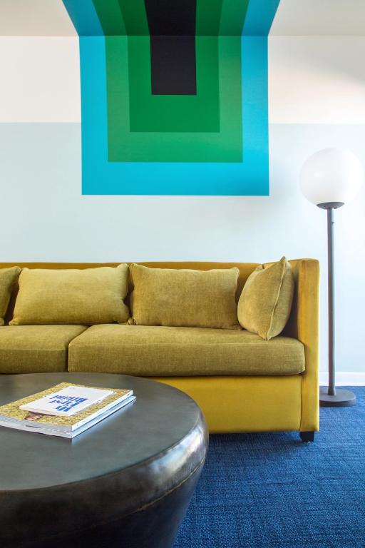 Partial Ocean View King Suite