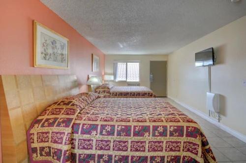 Deluxe Room 2 Queen Beds