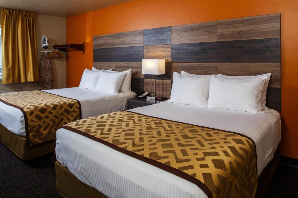 Queen Room with Two Queen Beds