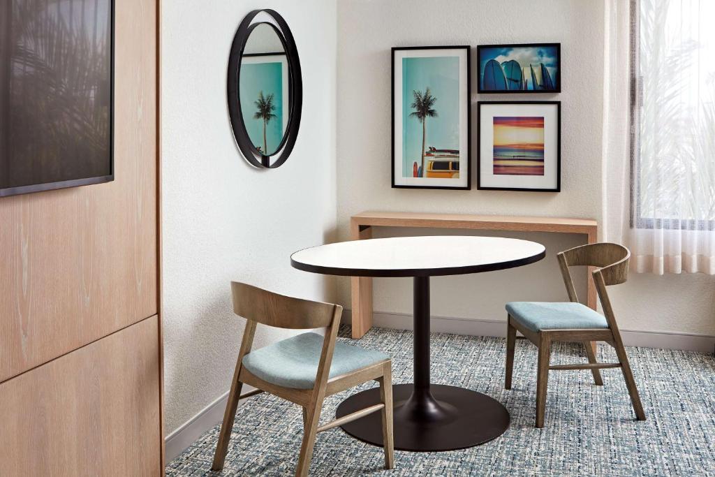 Triple Room with Pool View