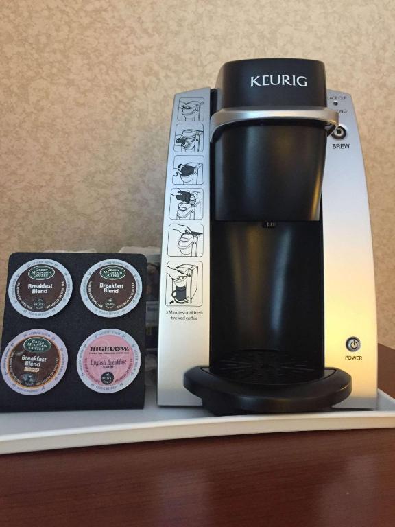 Deluxe Queen Room with Two Queen Beds – Non-Smoking