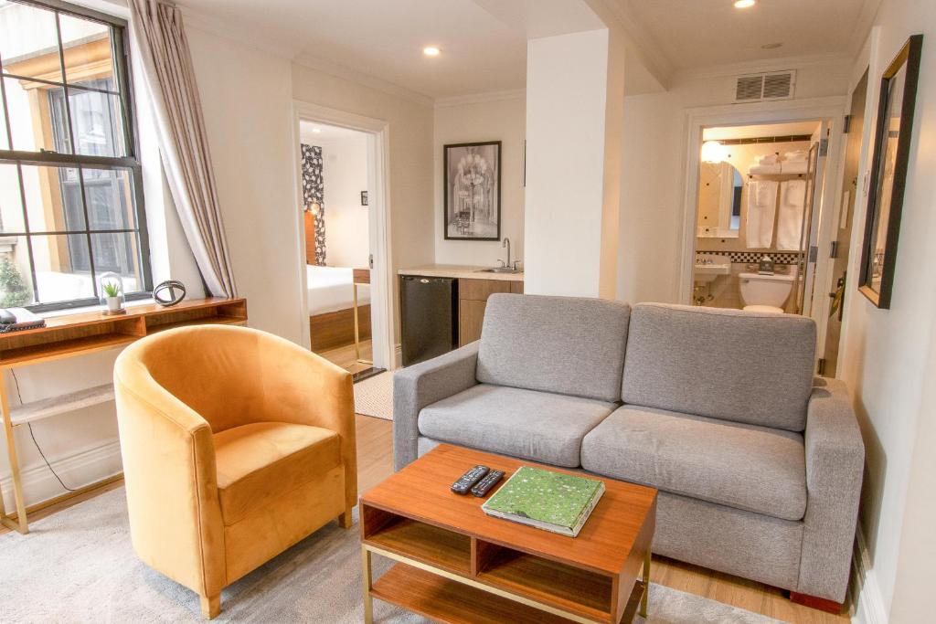 Penthouse 2 Bedroom 1 Bathroom Terrace Suite