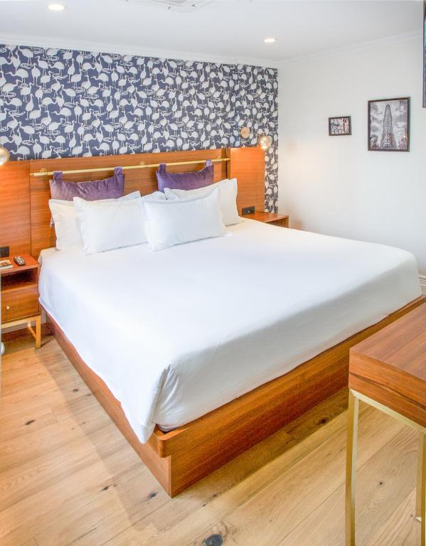 Penthouse 2 Bedroom 1 Bathroom Terrace Suite