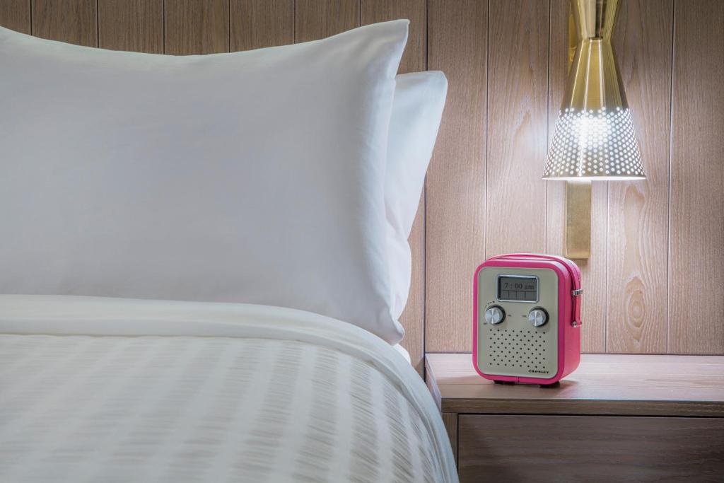 Queen Room – Disability Access