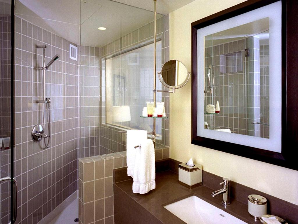 Hollywood Hill View Luxury Room 1 king-size bed