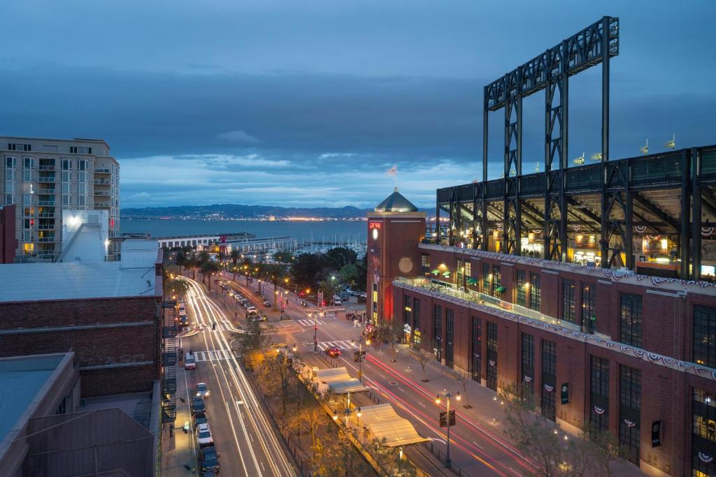 Deluxe Queen Room with Two Queen Beds