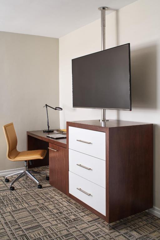 Standard Double Room with Two Double Beds