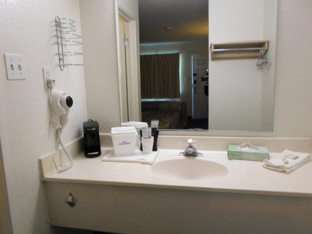 Double Room with Two Double Beds – Smoking