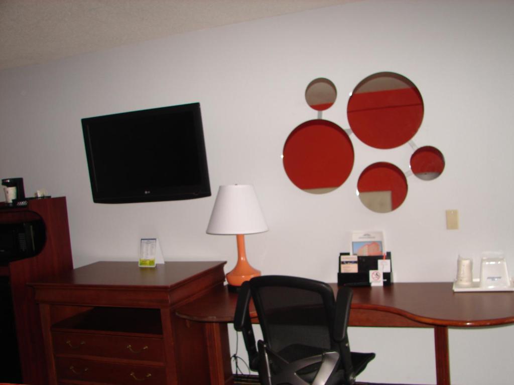 Queen Room with Two Queen Beds – Non-Smoking