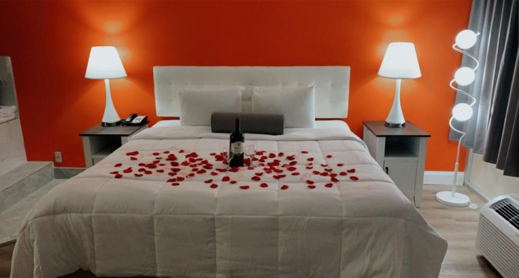 Deluxe King Room – Non-Smoking