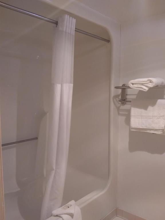 Standard Double Room – Smoking