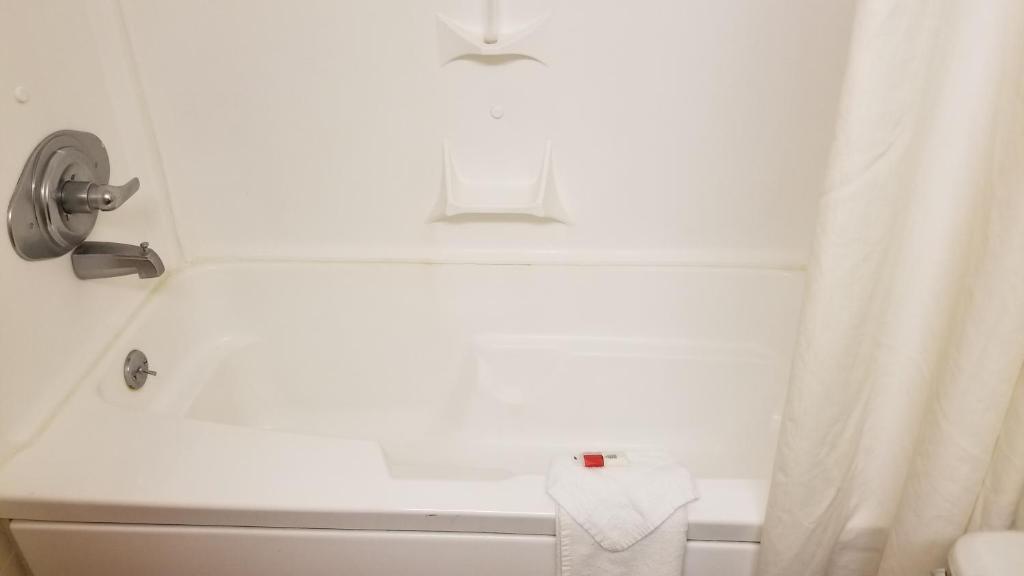 King Room – Non-Smoking