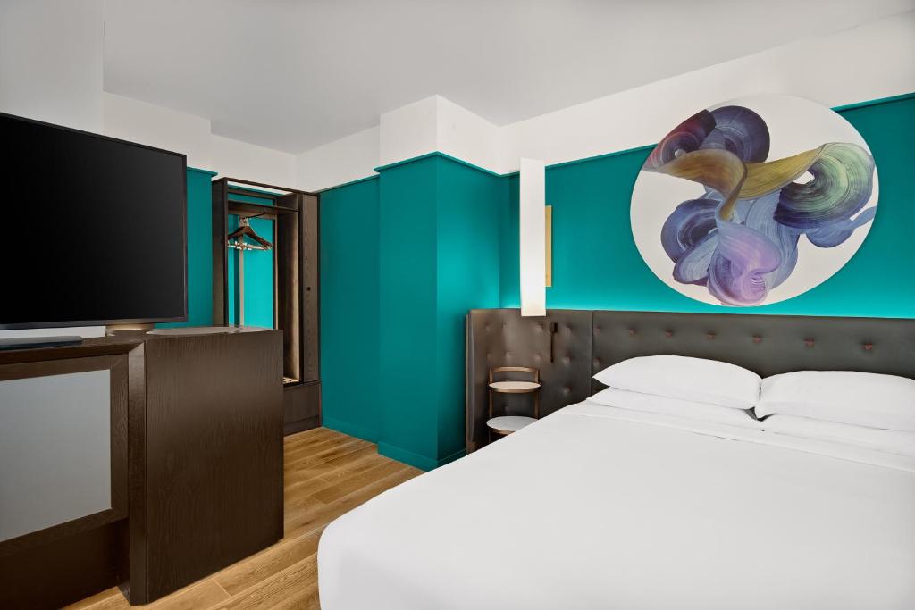 King Room with City View