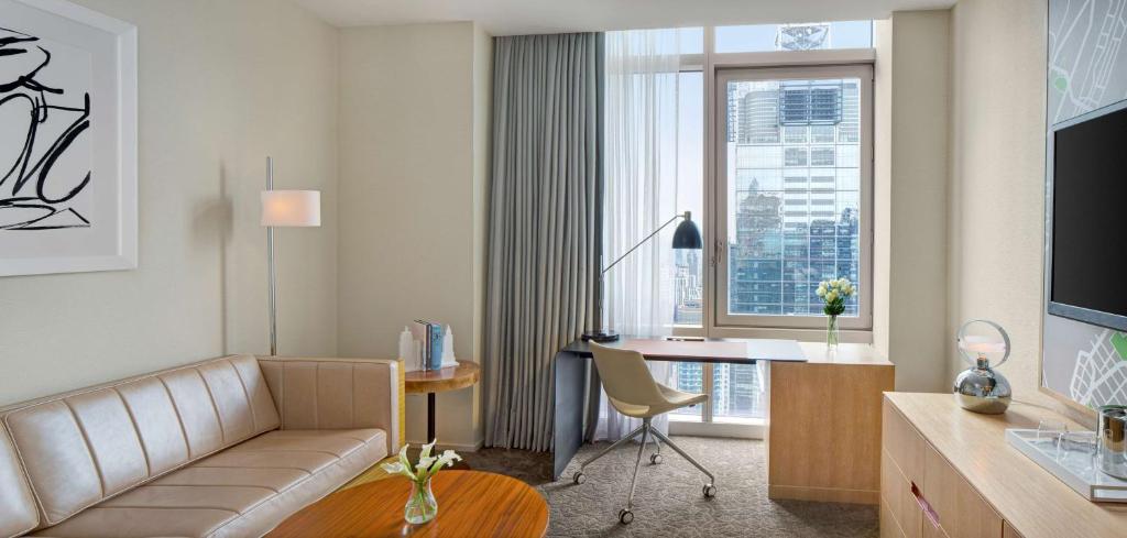 King Suite with City View and Accessible Shower – Disability Access