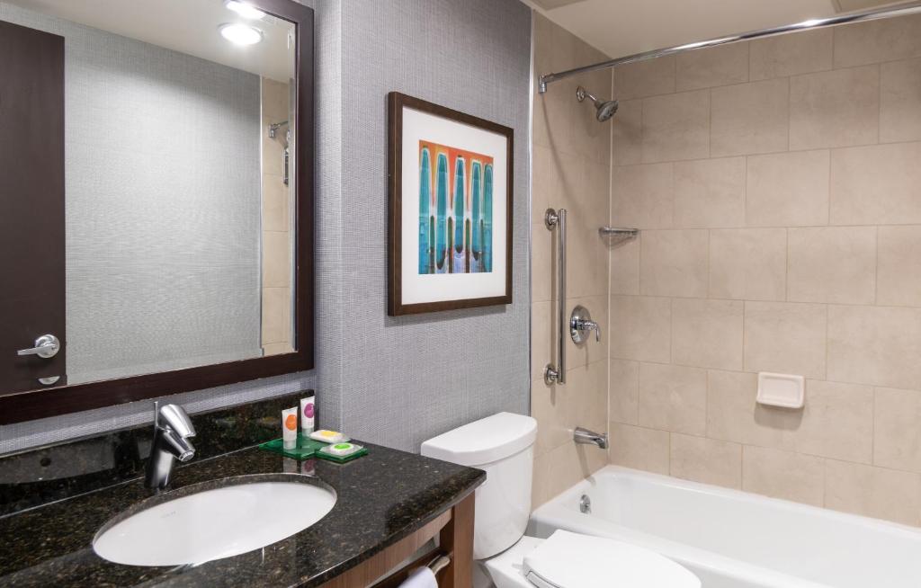 Queen Room with Two Queen Beds and View