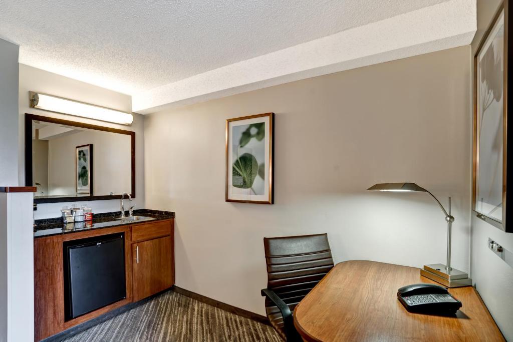 King Room with Sofa Bed – High Floor