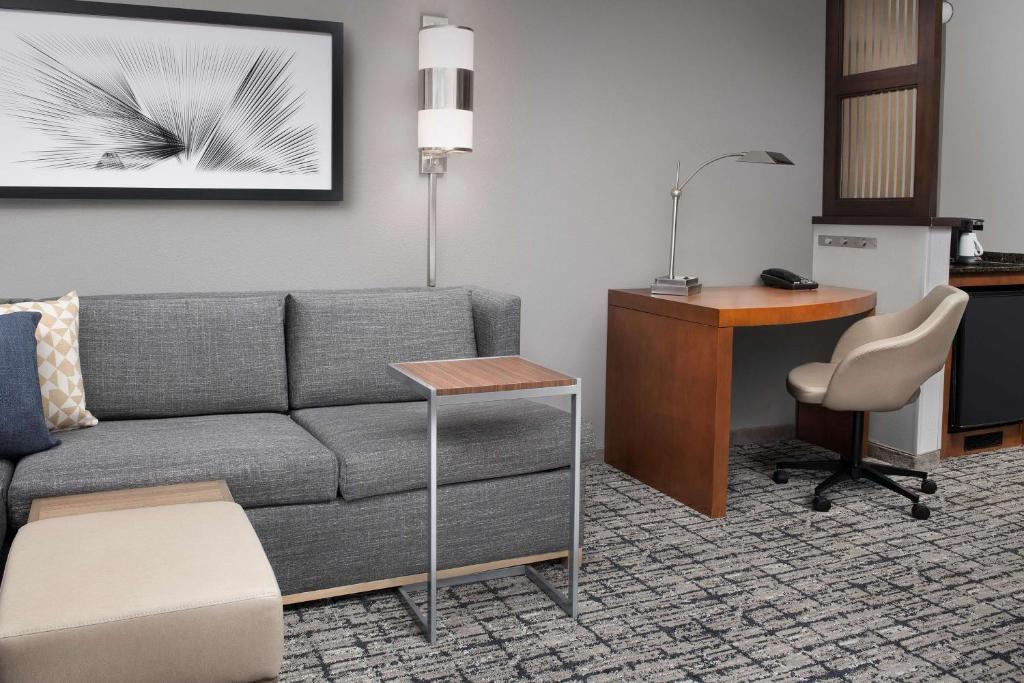 King Room with Sofa Bed and Lake View