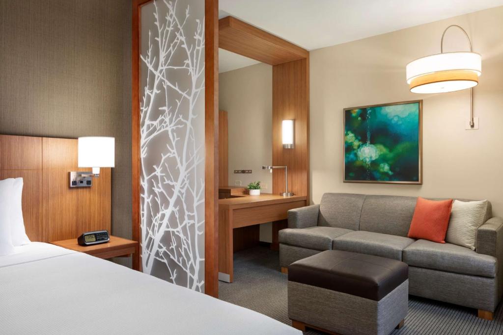 King Room with Sofa Bed – High Floor