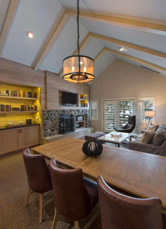 Lakeside Cottage Upper