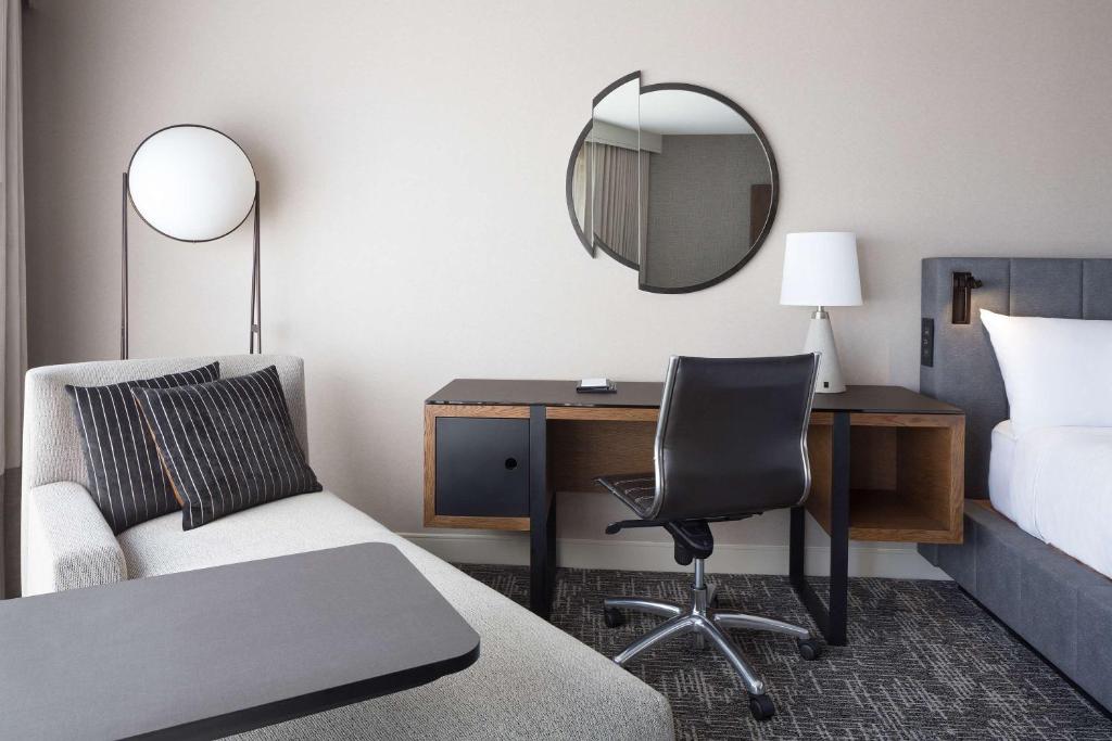 Double Room with Two Double Beds – Club Access