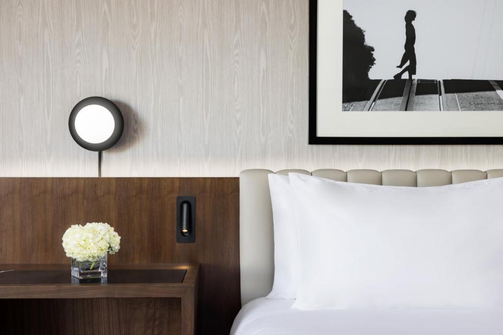 King Room with City View