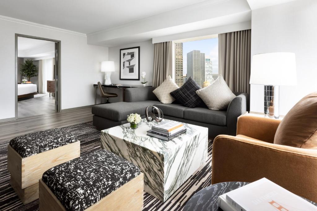 King Suite with City View