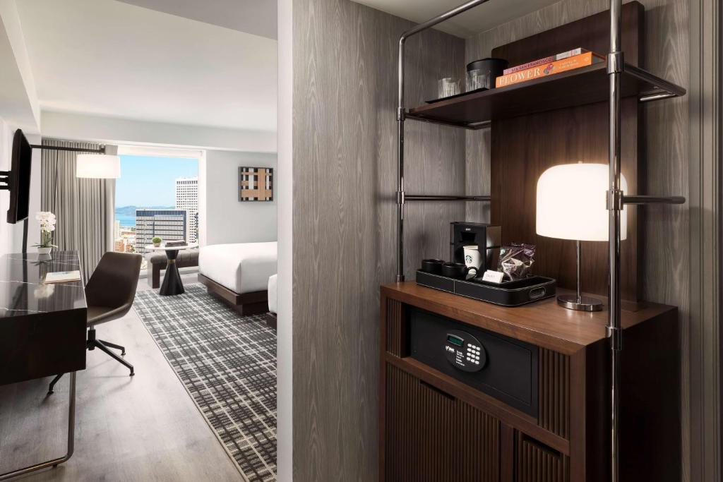 Queen Room with Two Queen Beds and City View