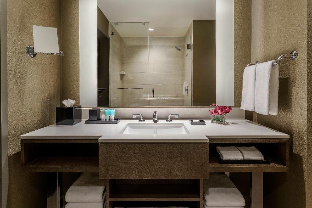 King Room – Club Access