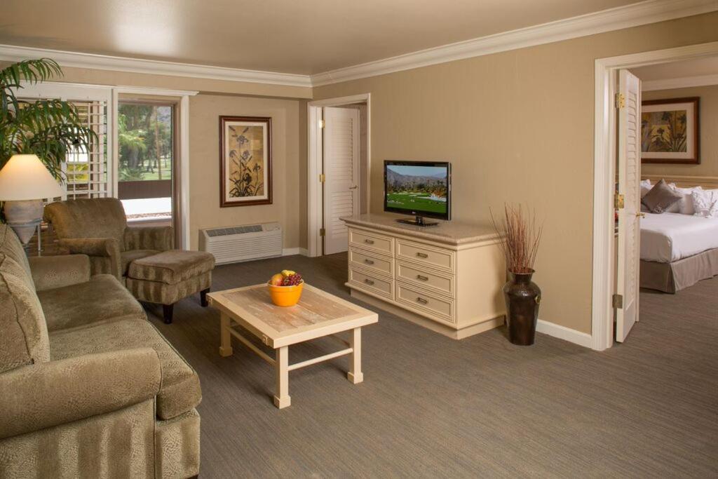 One-Bedroom Double Suite