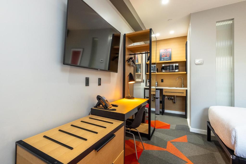 Double Room with Two Double Beds