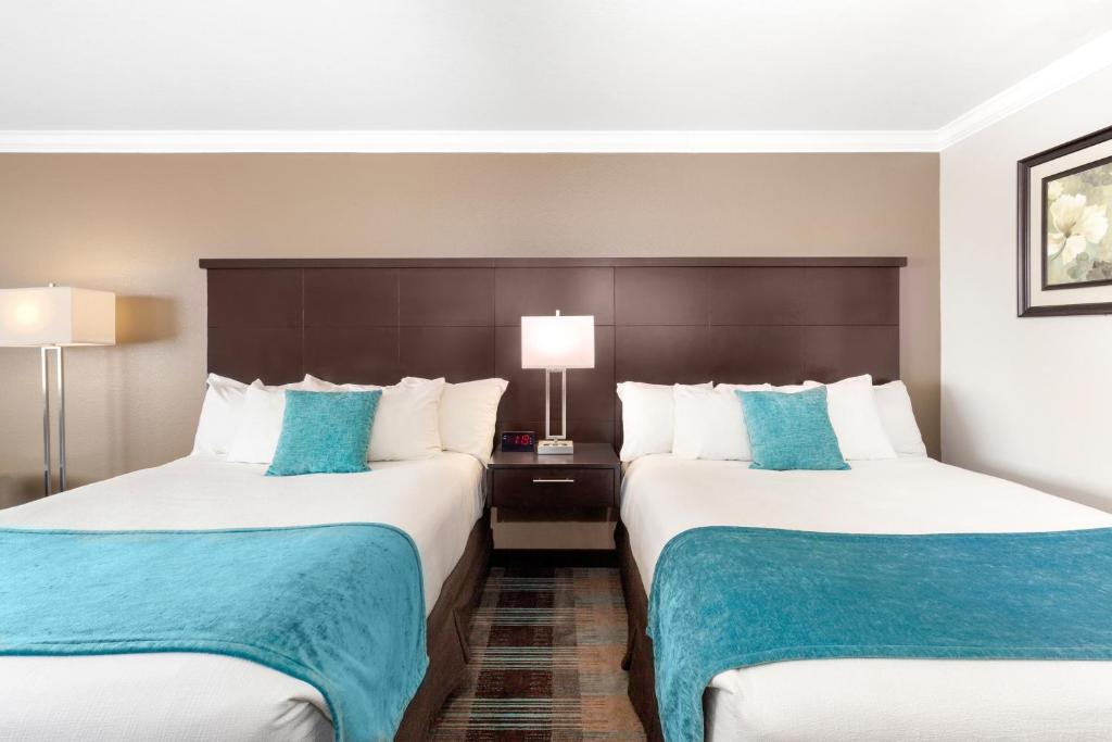 Queen Room with Two Queen Beds