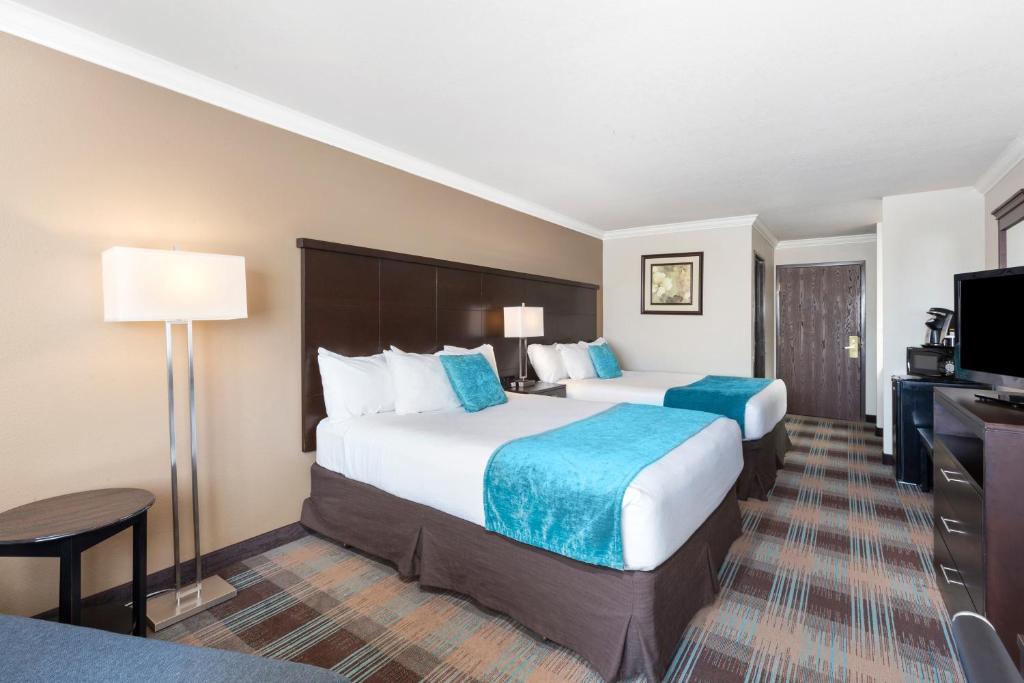 Queen Room with Two Queen Beds