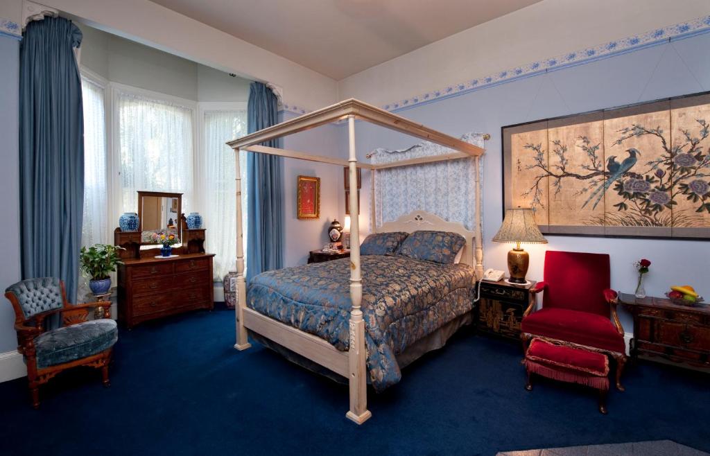 Superior Queen Room