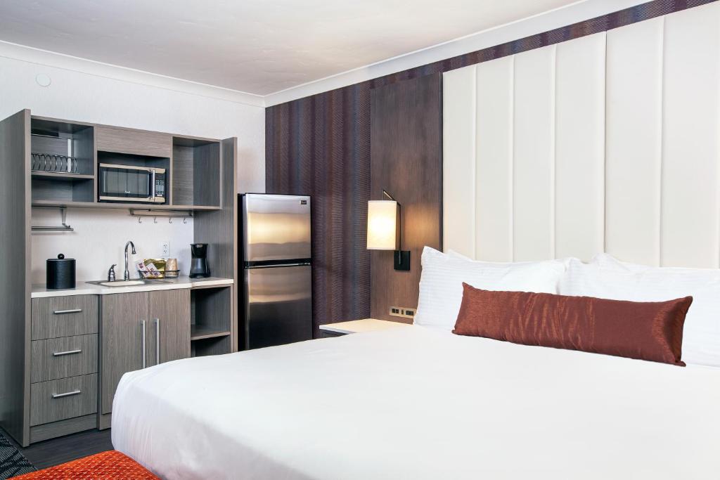 Premium Non Smoking 1 King