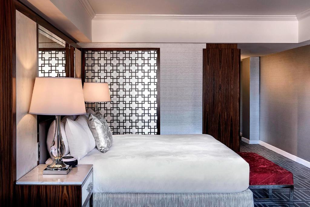 King Bed with City View