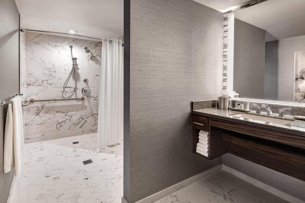 King Room – Hearing Accessible