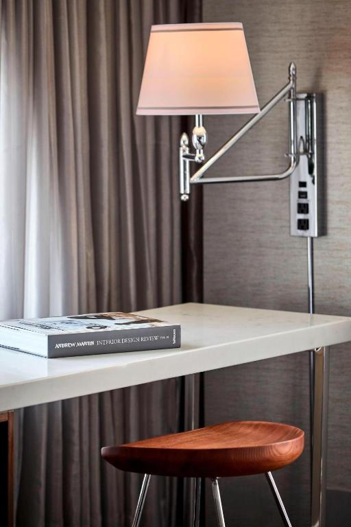 Queen Room with Two Queen Beds – Hearing Accessible