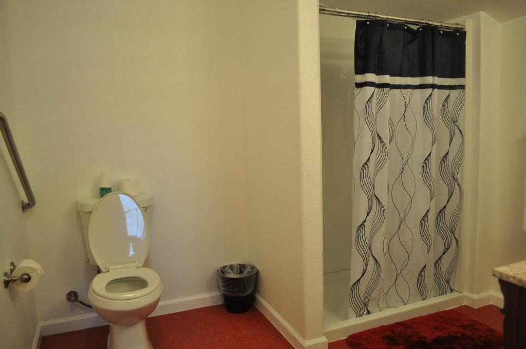 Family Room with Three Queen Beds