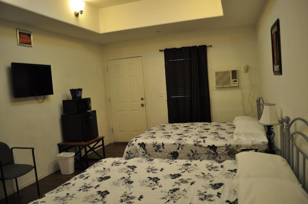 Queen Room with Two Queen Beds