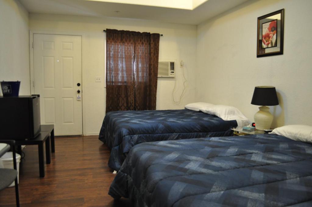 Queen Room with Two Queen Beds