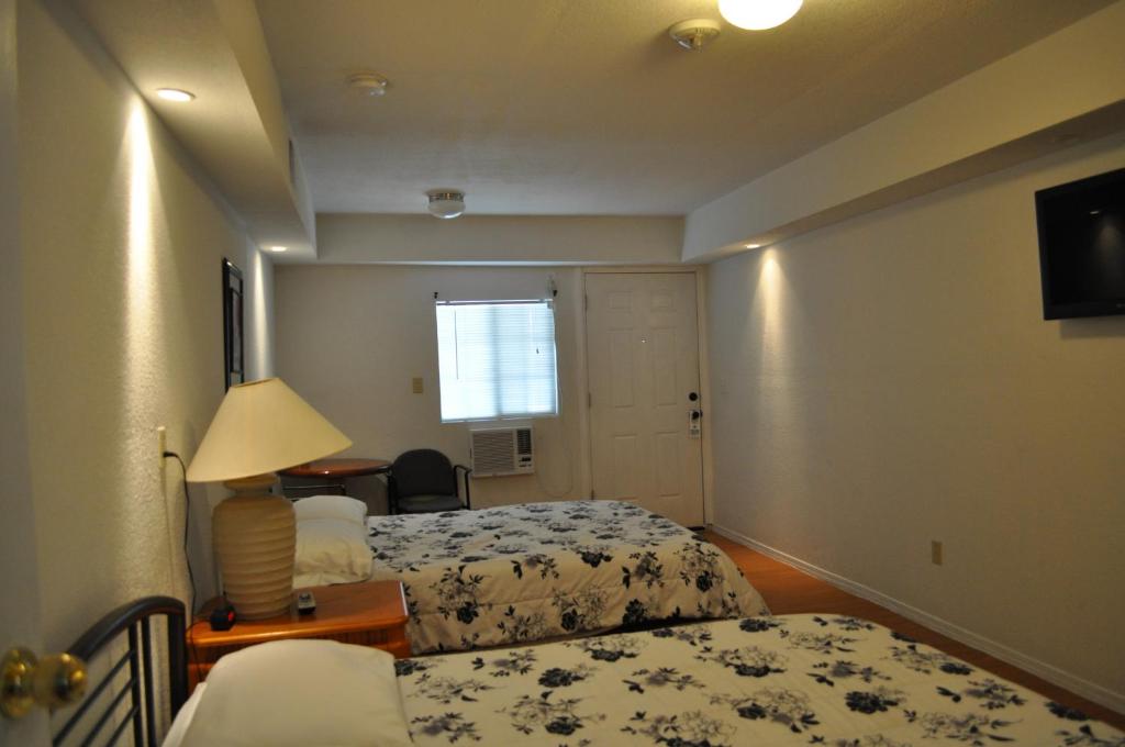 Queen Room with Two Queen Beds