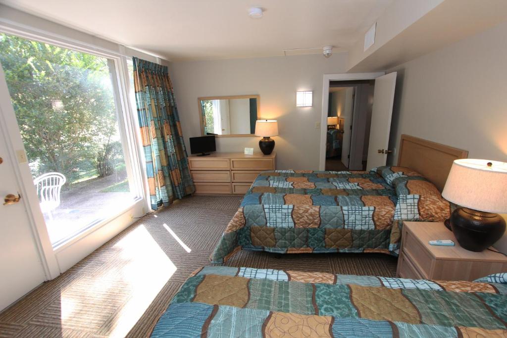 Three-Bedroom Executive Cottage ADA