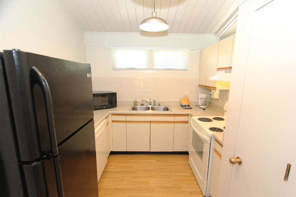 Three-Bedroom Executive Cottage with Five Double Beds