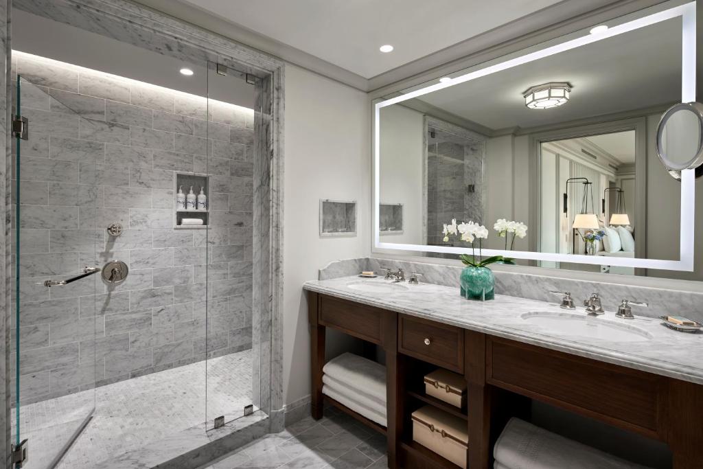 King Room with Balcony