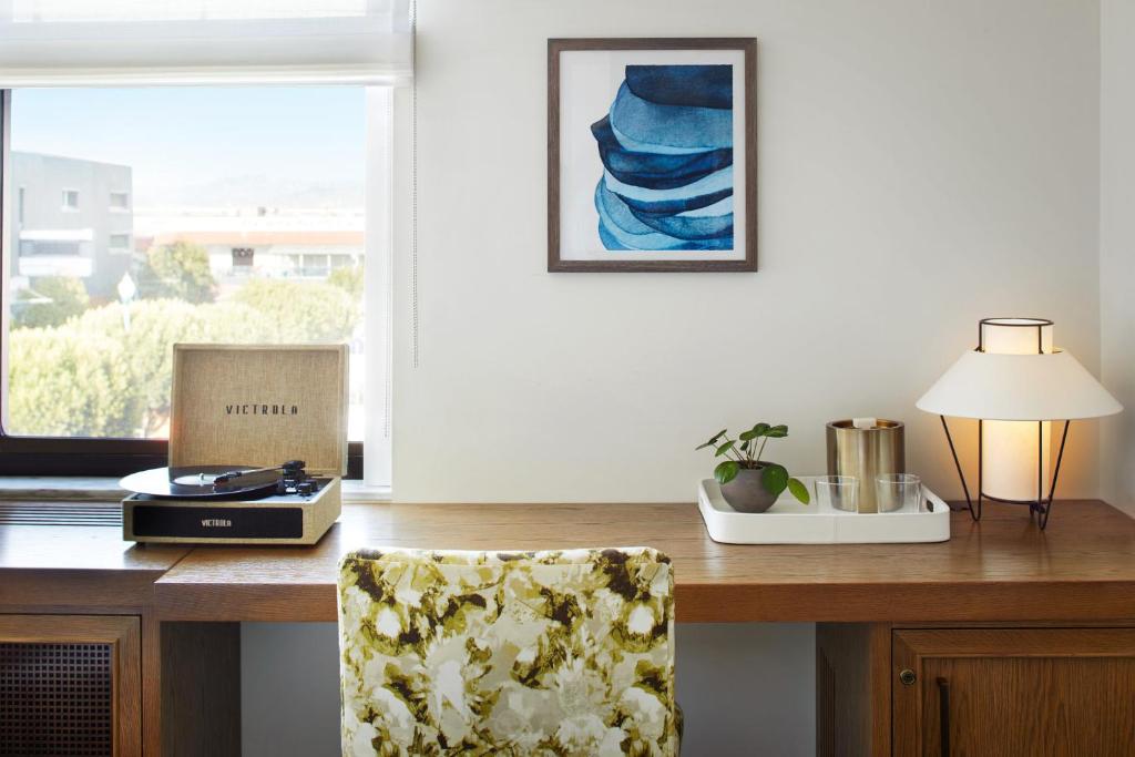 Premium Queen Room with Two Queen Beds and Bay View