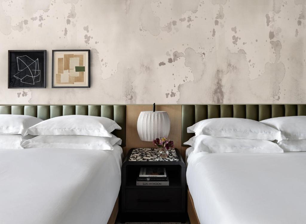 Premium Queen Room with Two Queen Beds – High Floor