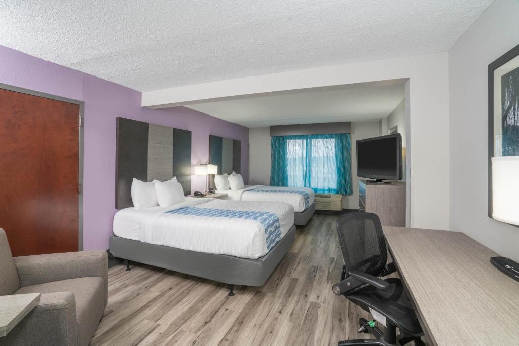 Queen Room with Two Queen Beds – Mobility Access