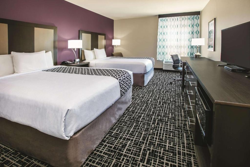 Queen Room with Two Queen Beds